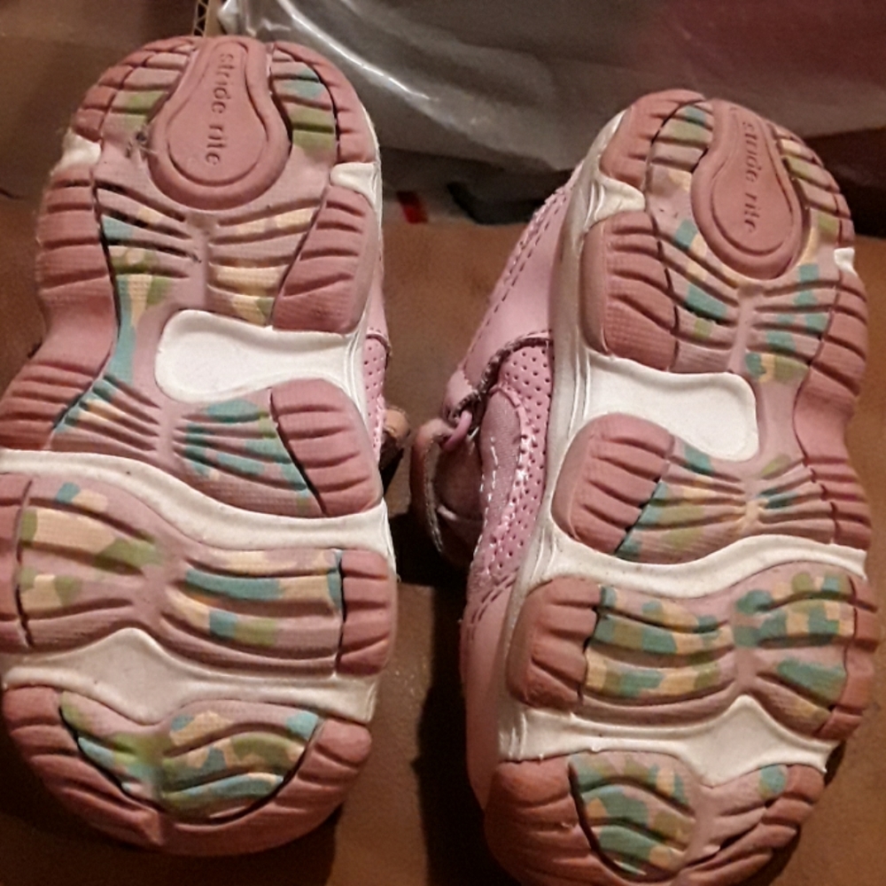 STRIDE  RITE  GIRLS  TENNIS  SHOES - Picture 5 of 5